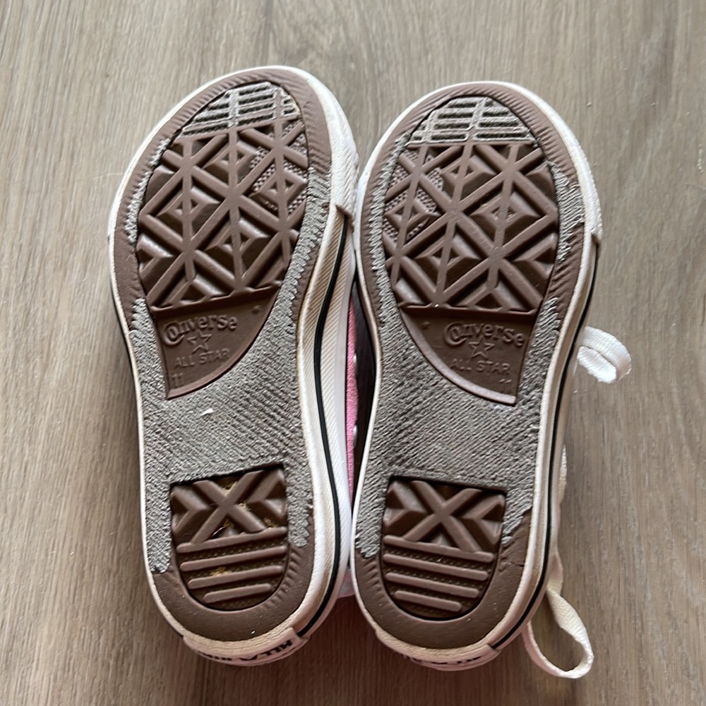 👟 Converse All Stars Classic Baby Pink Tennis Sneakers Shoes- 11 - Picture 3 of 5